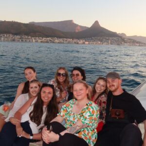 sunset-boat-cruise-in-cape-town-with-friends-300x300.jpg